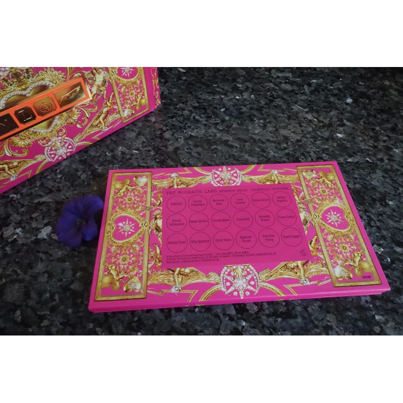 Pat McGrath labs c MTHRSHP mega celestial nirvana eye shadow