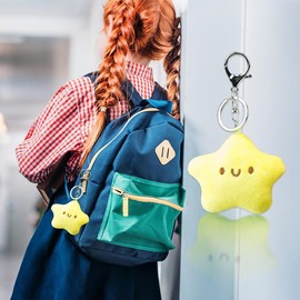 ZORZA 2Pcs Cute Plush Star Keychain Kawaii Star Pendant Keyring with Squeaky Sound Charming Plush Keyring for Backpacks Handbags Purses Fashionable Women's Keyrings Car Key Chain Accessory