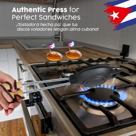 Original Disquera de Pan Cubano Redondo – Set of 2 Cast Iron Cuban Sandwich Presses – Traditional Discos Voladores Maker – 15” with Wooden Handles