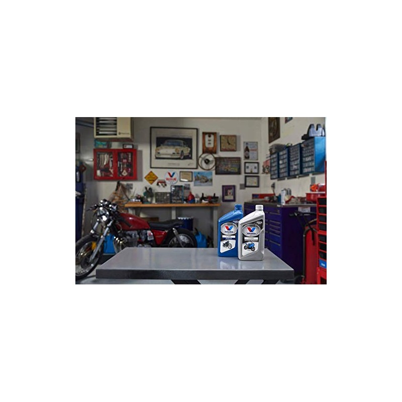 Valvoline 4-Stroke Motorcycle Full Synthetic SAE 20W-50 Motor Oil 1
