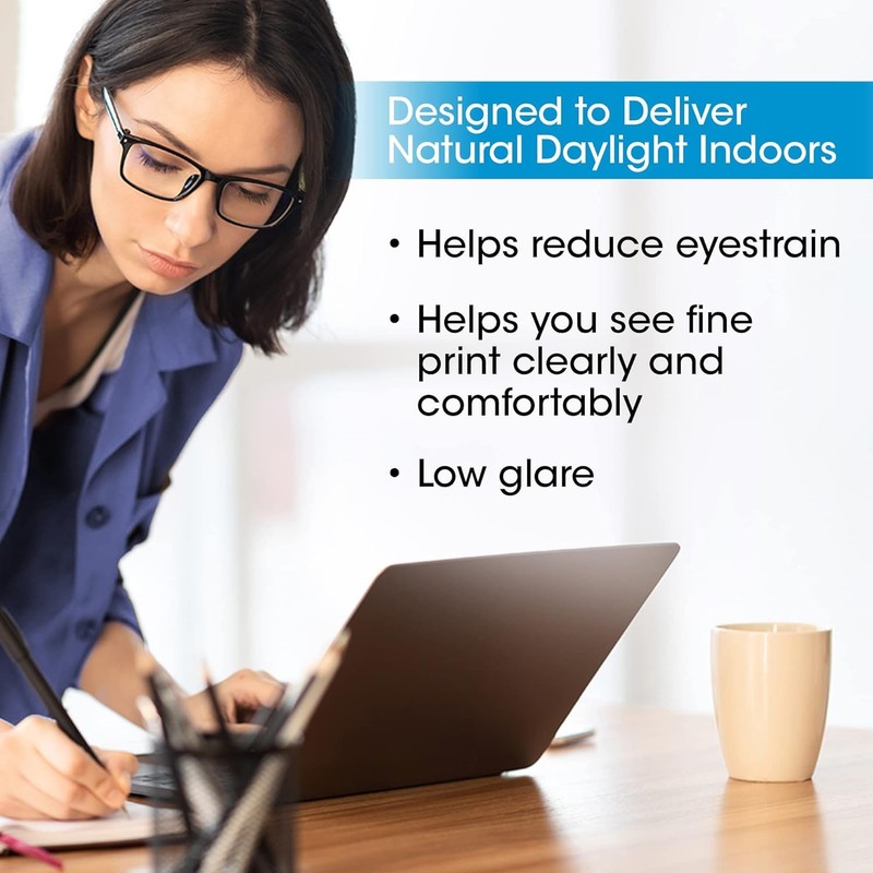 Pocket LED Magnifier w/Carabiner Clip, Light Blue, Retail