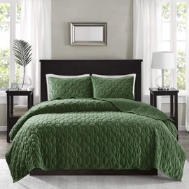 Madison Park Harper Quilt Set-Faux Velvet Casual Geometric Stitching Design All Season, Lightweight Coverlet, Cozy Bedding, Matching Shams, King/Cal King(104"x94"), Green 3 Piece