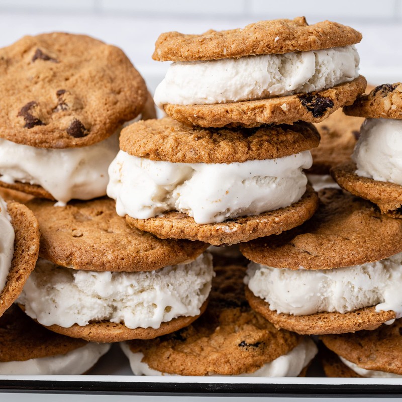 Tate's Bake Shop Chocolate Chip Cookies, 4 - 7 oz