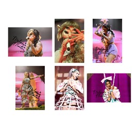 RJR PRINTS Set Of 16 Melanie Martinez Signed 6X4 Inch Photos With Pre Printed Signatures Which Would make A Great Gift For Any Fan