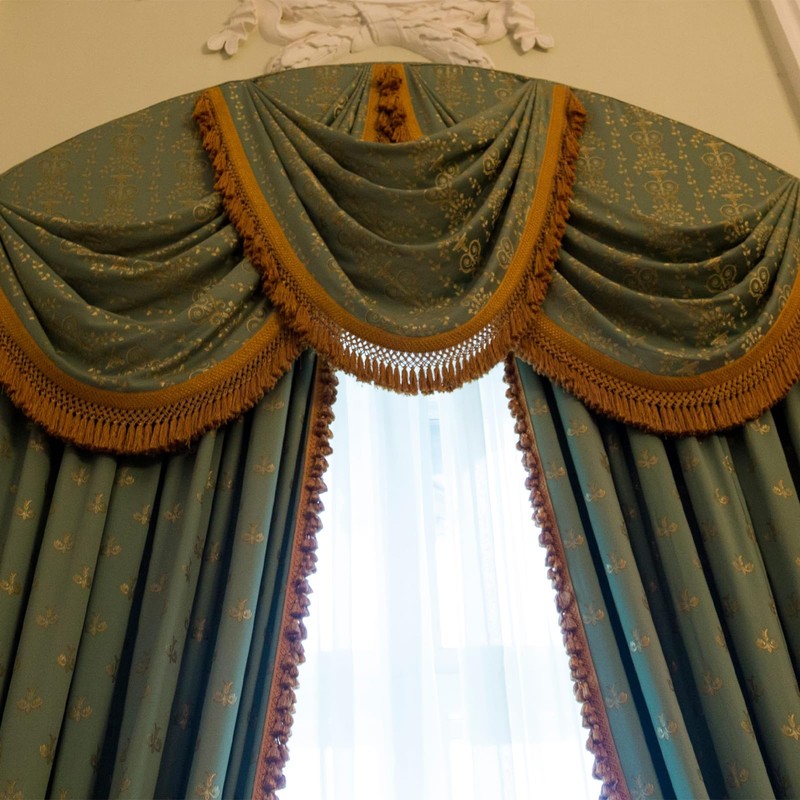 Geelin Arched Curtain Rod for Curved Windows, Extends from 24"