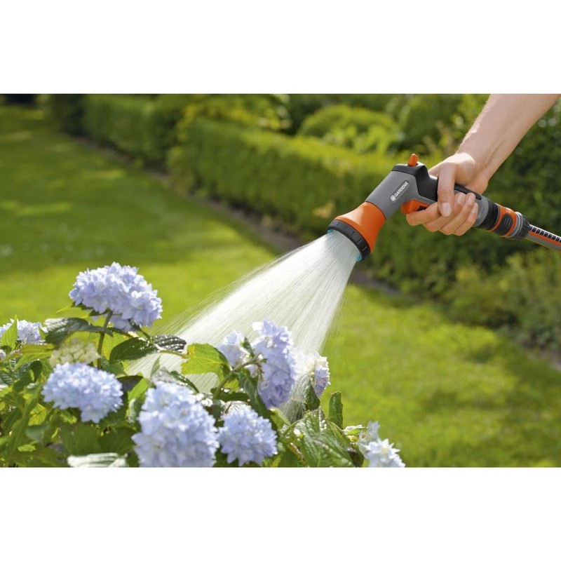 GARDENA 18312-33 Water Sprayer Offer