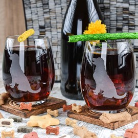 Golden Retriever Stemless Wine Glasses (Set of 2) | Unique for Dog Lovers | Hand Etched with Breed Name on Bottom