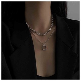 Yheakne Geometric Square Pendant Necklace Silver Layered Paper Clip Chain Necklace Chunky Flat Chain Choker Necklace Hollow Square Necklace Jewelry for Women and Girls (Silver)