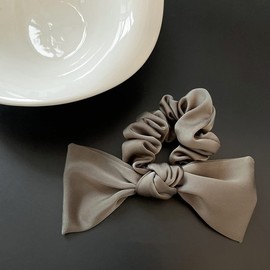 scicent Scrunchies for Girls 2 Pieces Satin Hair Scrunchie Silk Hair Hair Bands for Frizz Prevention Hair Ties for Breakage Prevention Elastic Ponytail Holders - Coffee