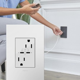 adorne 15A Tamper-Resistant Ultra-Fast Plus Power Delivery USB Type-C/C Outlet in White with Matching Wall Plate, ARTRUSB15PD30W4 ǀ Legrand