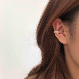 Aneneiceera Boho CZ Star Circle Cuff Earrings Wide Ring Helix Earrings Gold Tiny Crystal Cuff Earrings Not Pierced Clip On Earrings Minimalist CZ Ear Clip (with Star), Zinc, No Gemstone