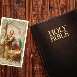 Trinity Church Supply A Savior Is Born Christmas Prayer Card Set, Nativity Scene Holy Cards, Religious Inspirational Gifts, 2 ⅜ x 4 ⅛ Inches (pack of 10)