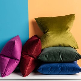 JUSPURBET Olive Green Velvet Throw Pillow Covers 14x14 Inches Set of 2 with Zipper,Decorative Soft Solid Pillow Covers for Couch Bed Sofa