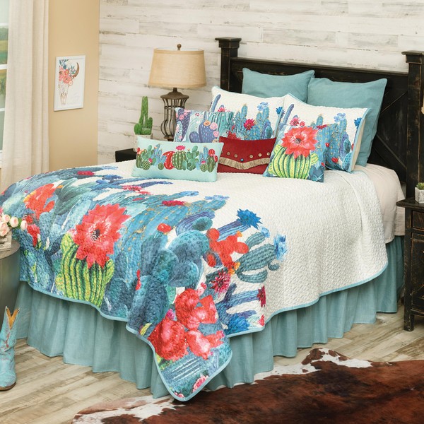 BLACK FOREST DECOR Blooming Desert Cactus Quilt Bed Set -