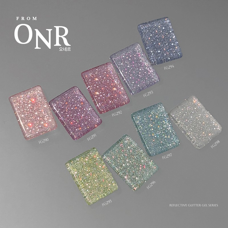 From the Nail Honor Reflective Glitter Gel 9-piece set /