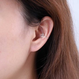 Inilbran Boho Leaf Ear Cuff Wrap Earrings Vintage Leaf Cartilage Cuff Earrings Silver Leaf Cuff Earrings Minimalist Leaf Non Piercing Earrings Jewelry for Women and Girls