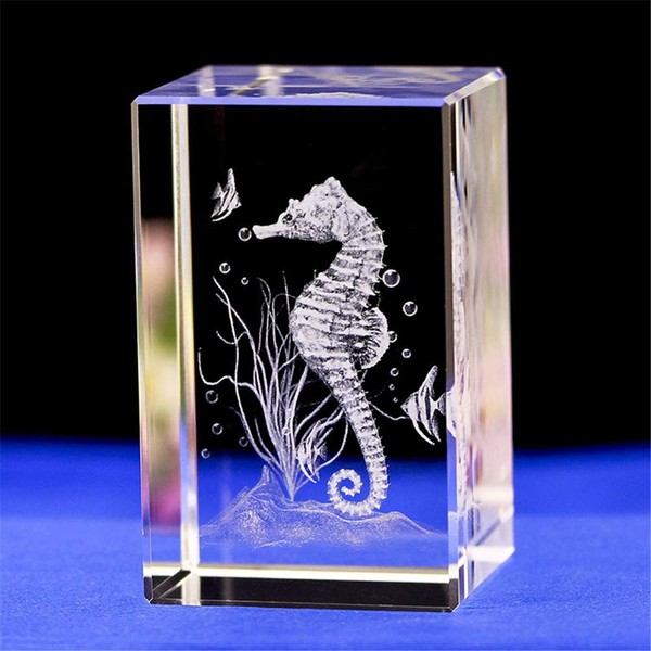 Crystal Glass Seahorse Statue Model 3D Laser Etched Crystal Seahorse Figurine Art Animal Crystal Glass Cube Engraving Seahorse Ornaments Gifts (30x30x40mm)
