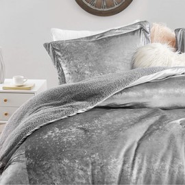 Velvet Crush - Coma Inducer Queen Comforter - Champagne Alloy