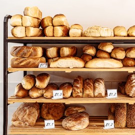 Doafoce 50pcs Vertical Acrylic Label Holder (6 x 4.3 cm) Table Stand Mini Sign Display Price Tags Stand Goods Sign Display Holder for Supermarket/Promotions Restaurants/Shop