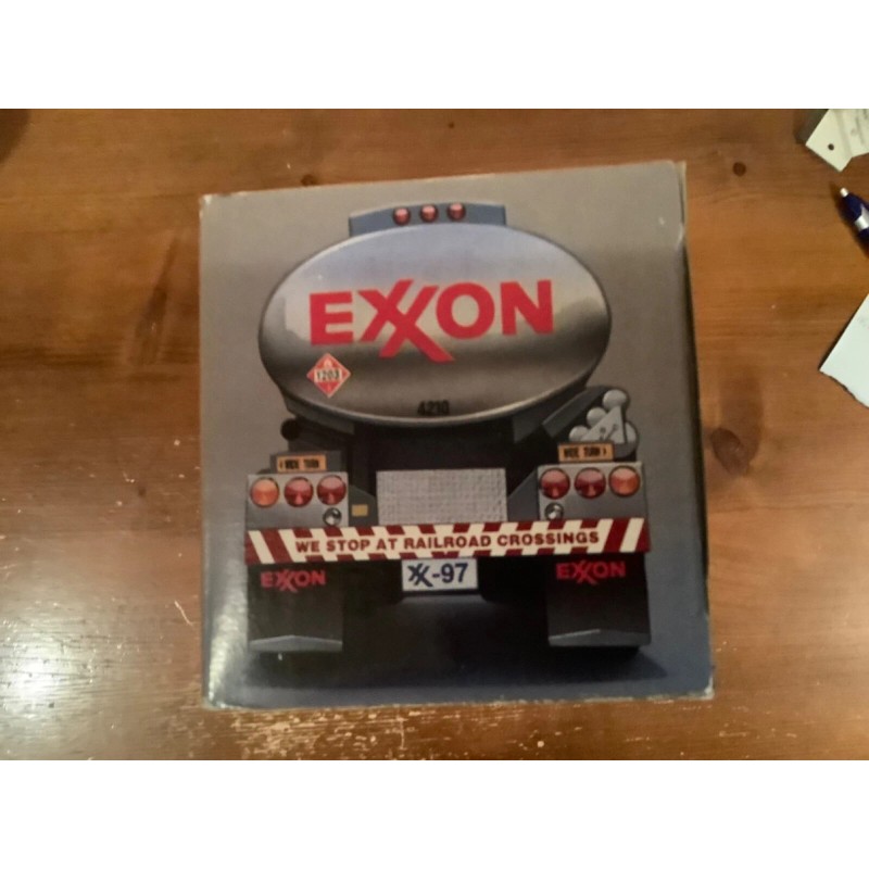 Exxon 1997 Exxon Series 6 Tanker Truck - New in