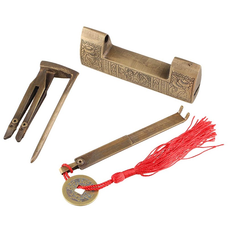 9cm Traditional Chinese Door Lock Brass Antique Style 5cm Spacing