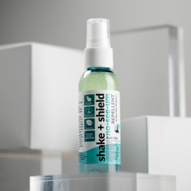 Best Bee Brothers Shake + Shield No-See-Ums Gnat Spray – Non-Greasy Bug Spray Body Mist Made with Plant-Based Ingredients, 2 Oz.