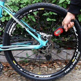 VPOER Digital Torque Wrench 1/4-inch Drive, 0.66-22.11 ft-lbs (0.9-30 Nm) (8-265 inch Pound) with Buzzer & LED, Calibrated