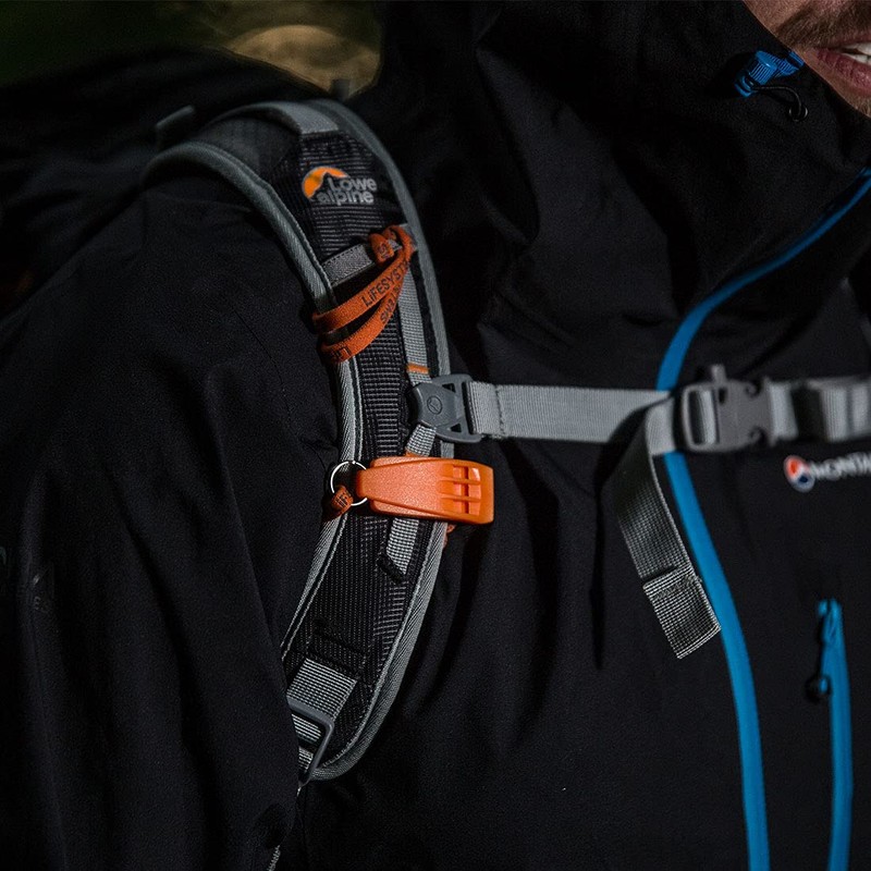 Lifesystems Sehr-laut Notfall Triple-Kammer Hurricane Pfeife mit Lanyard für den