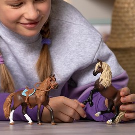 Schleich Horse Club 4-Piece Paso Peruano Horse Toy Set with Paso Peruano Mare, Stallion and Saddle with Bridle