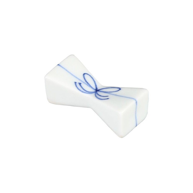 Hasami Ware 44769 Knot Chopsticks Rest, Blue
