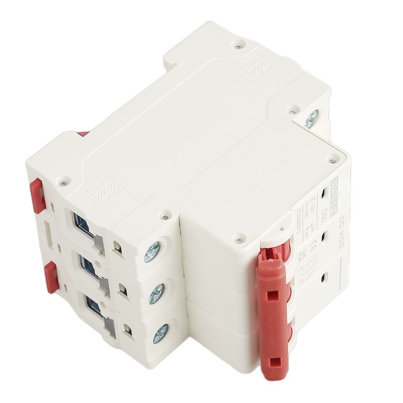 3P Direct Current Circuit Breaker Practical Small Circuit Breaker for