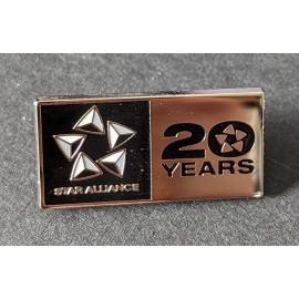 STAR ALLIANCE 20 Year Anniversary Pin New - United Airlines Lufthansa Air China
