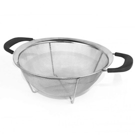 MGE – Kitchen Strainer with Foot – Stainless Steel Colander – Vegetable Colander – Pasta Drainer – Metal Colander Micro-Perforated – Kitchen Strainers Stainless Steel – 22.5 cm