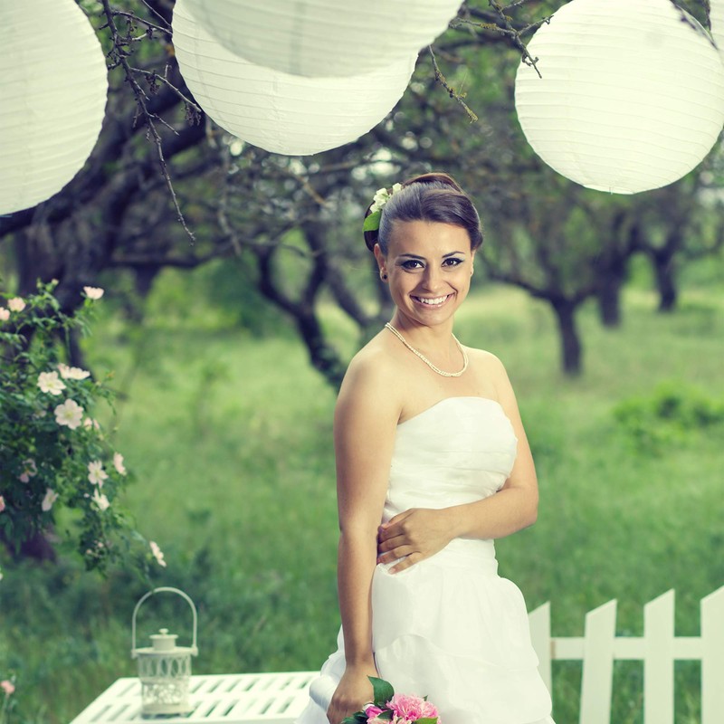 LumaBase 72006 Multi Size Paper Lanterns - White, Set of