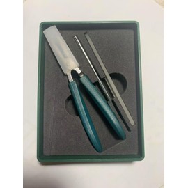 FFyeiiy Upgraded Eagle Beak Nail Clippers Set (Green) - 3PC Slanted Ultra Sharp Clippers for Men/Women, with Long Handle, Wide Jaw & Anti-Splash Design, Includes Nail File + Tear Tool