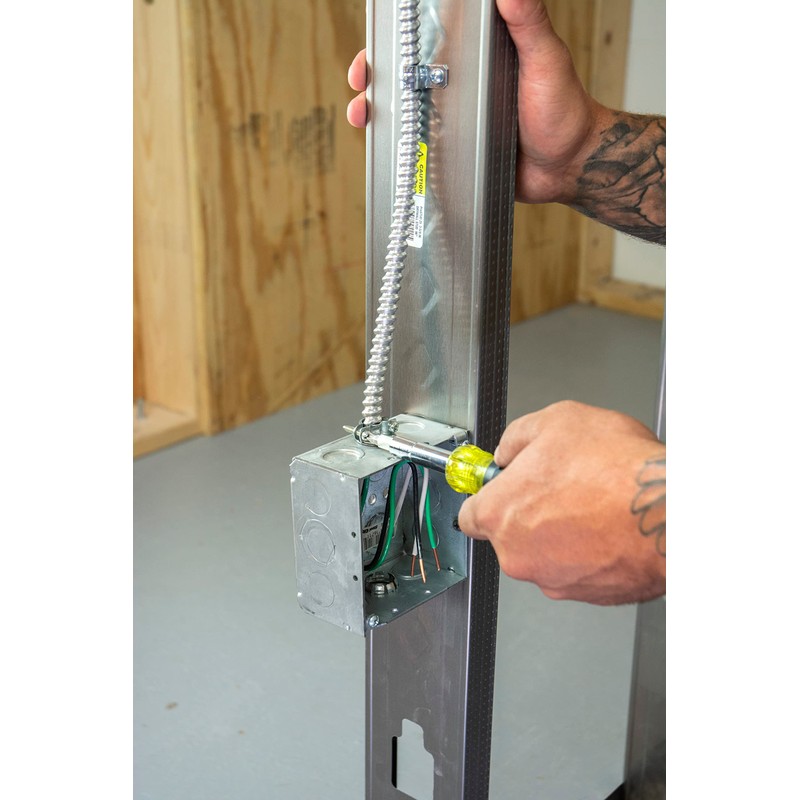 Halex – 3/8 Inch Flexible Metal Conduit (FMC) Duplex Connector