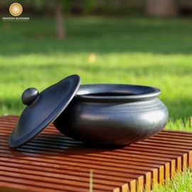 Swadeshi Blessings Exclusive Range Unglazed Earthen Dahi Handi/Curd Pot/Mitti Handi/Clay Pot with Lid, Also for Serving (with Natural White Firing Shade) (Black Traditional 1.3 Litres)