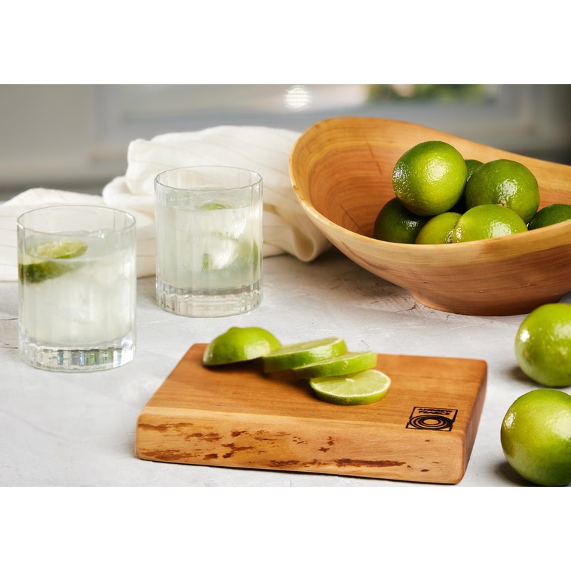 Single Live Edge Wood Cutting Board (Small)