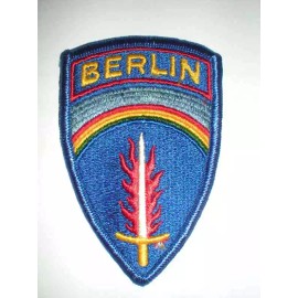 US ARMY EUROPE WITH BERLIN TAB PATCH - FULL COLOR