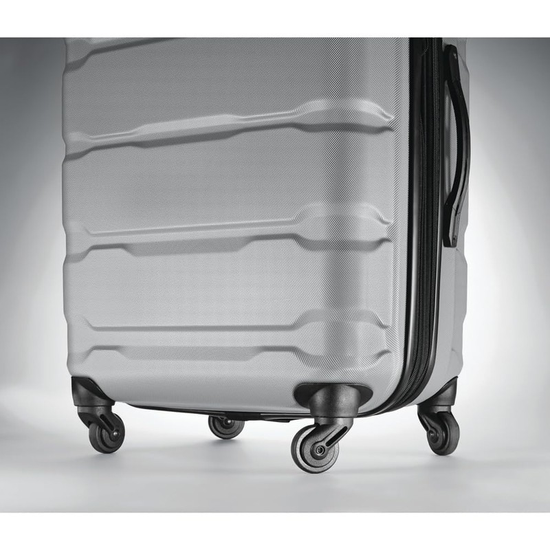 Samsonite Omni PC Hardside Expandable Luggage with Spinner Wheels, Silver,