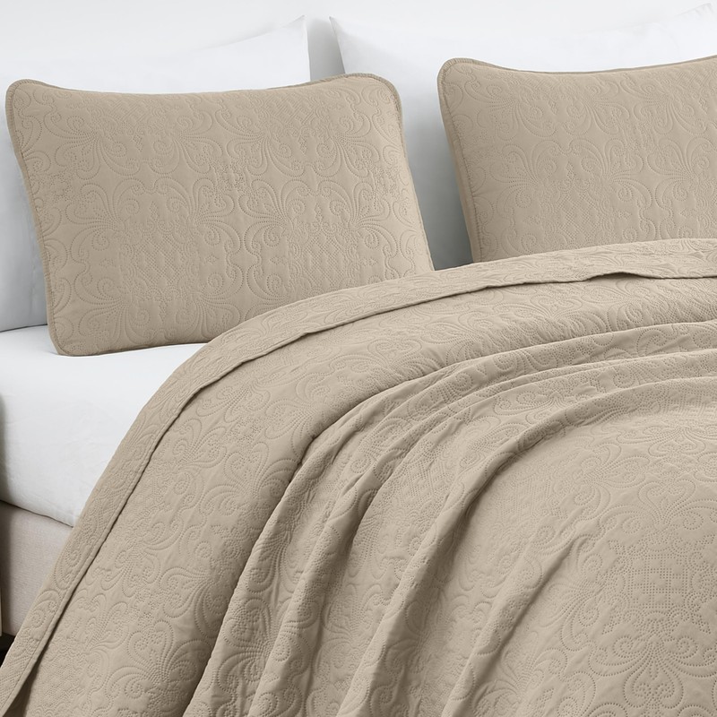 Chezmoi Collection Luca 3-Piece Oversized Bedspread Set, Queen Size, Khaki