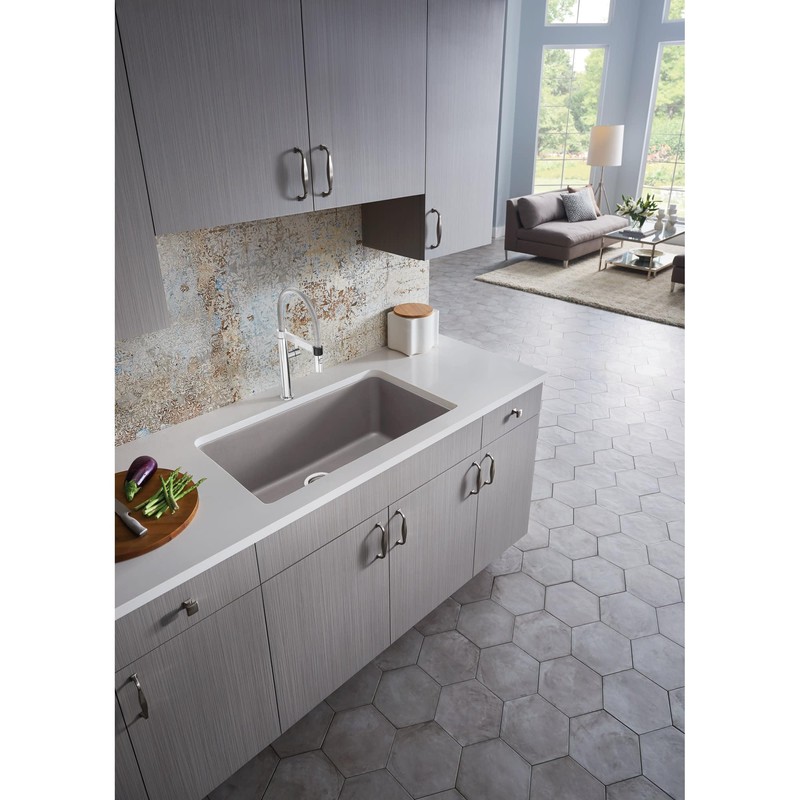 Top Knobs TK724UM Transcend Collection 6-5/16" Contour Pull, Umbrio