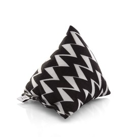 CanadianCat Company Cuddly Cushion Pyramid XL Zig-Zag with Catnip for Cats