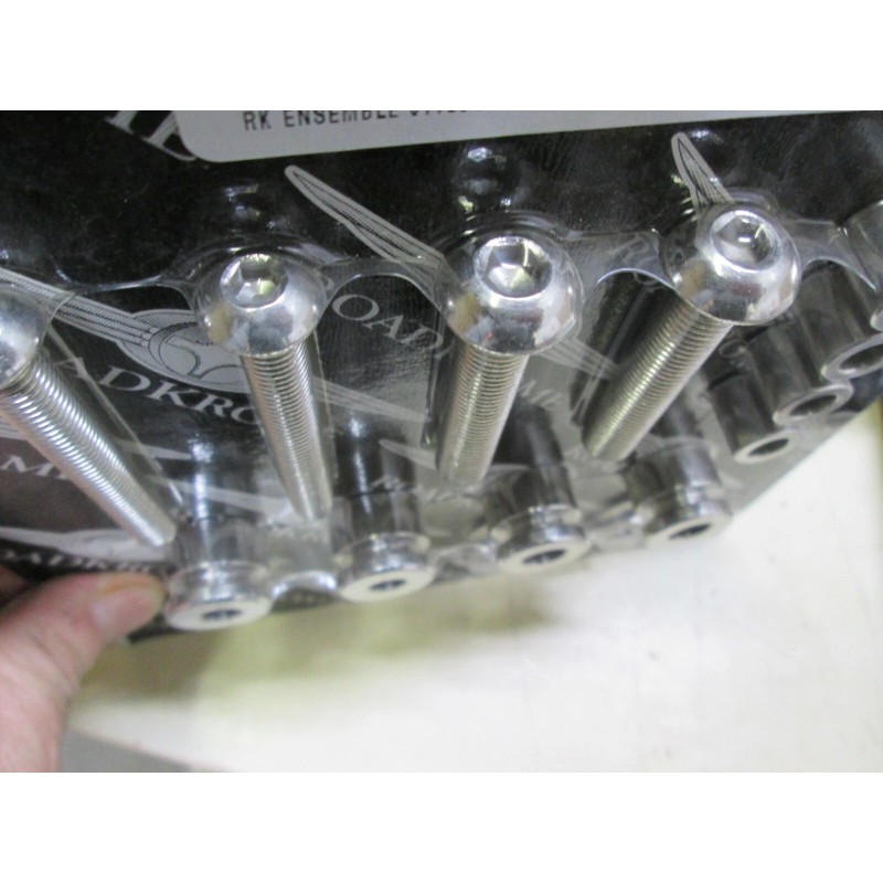 ROADKROME - REMOVABLE SADDLEBAG BUTTON MOUNT KIT - VT750 ACE