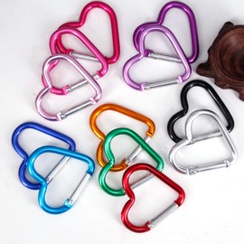 URTERYSER Climbing buckle, Outdoor Carabiner Heart Shape Keychain Clip Spring Snap Hook Carabiner, 12.00 * 8.00 * 2.00CM, Green