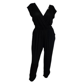 eVogues Plus Size Deep V-Neck Jumpsuit, S-black, 2X