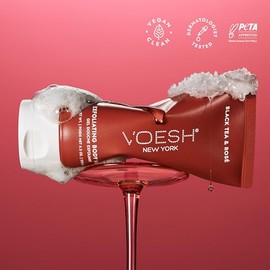 VOESH Gel De Ducha Exfoliante De Azúcar Con Aha De Origen Vegetal Y Probióticos Veganos, Cuidado De La Piel Coreano K-Beauty - Té Negro Y Rosado