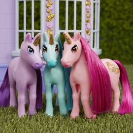 Dream Ella 580959EUC MGA's Dream Bella Little Unicorn-SEA Glass-Teal Magical Accessory with Butterfly Brush-Style The Mane & Tail-Fits All 5.5"/14cm Fashion Dolls-Collectable-Gift for Kids Ages 3+