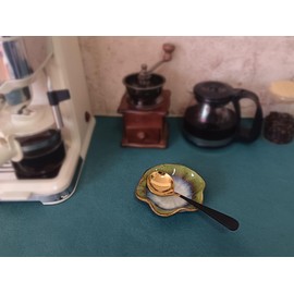 Coffee Spoon Rest for Coffee Bar Accessories, Small Spoon Rest for Coffee Station, Flower Ceramic Tea Spoon Rest Tea Spoon Holder Teaspoon Rest, 1 PC (Retro, Grass Green)