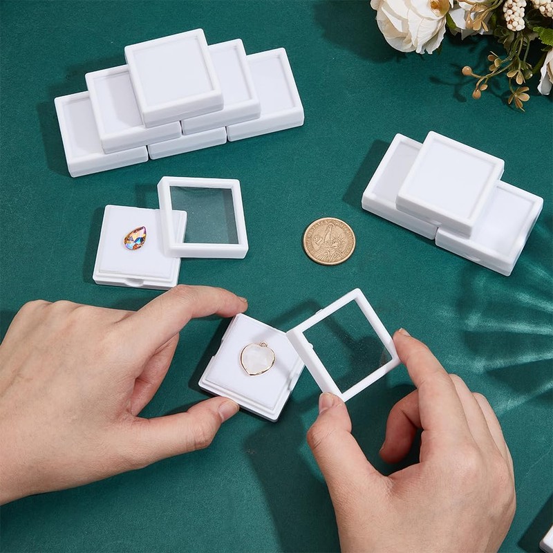 BENECREAT 48Pcs White Gemstone Display Box, 4x4x1.5cm Plastic Transparent Bare